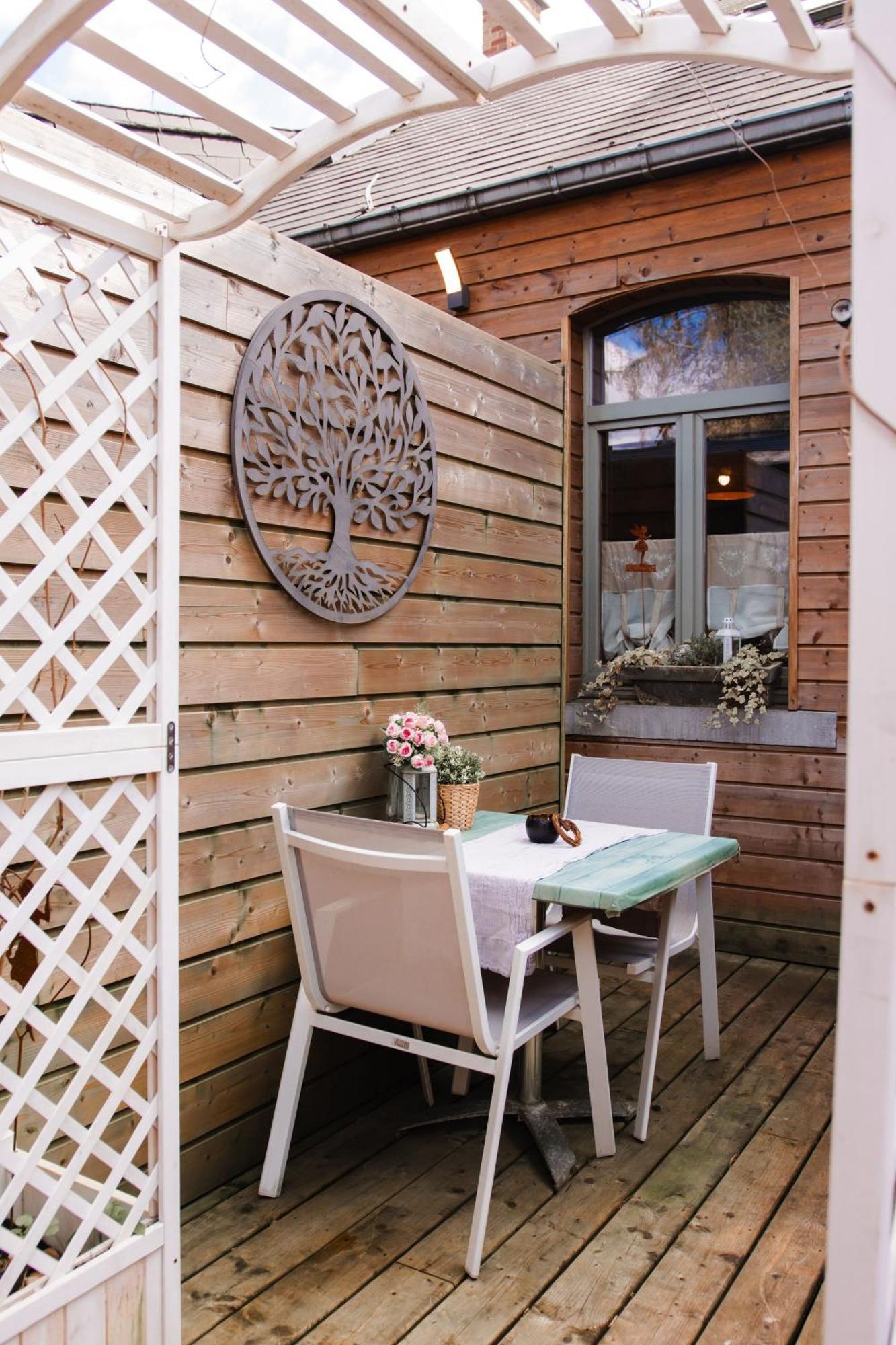 Maison D'Hote Les Notes Endormies Suite Le Refuge Walcourt Exterior foto